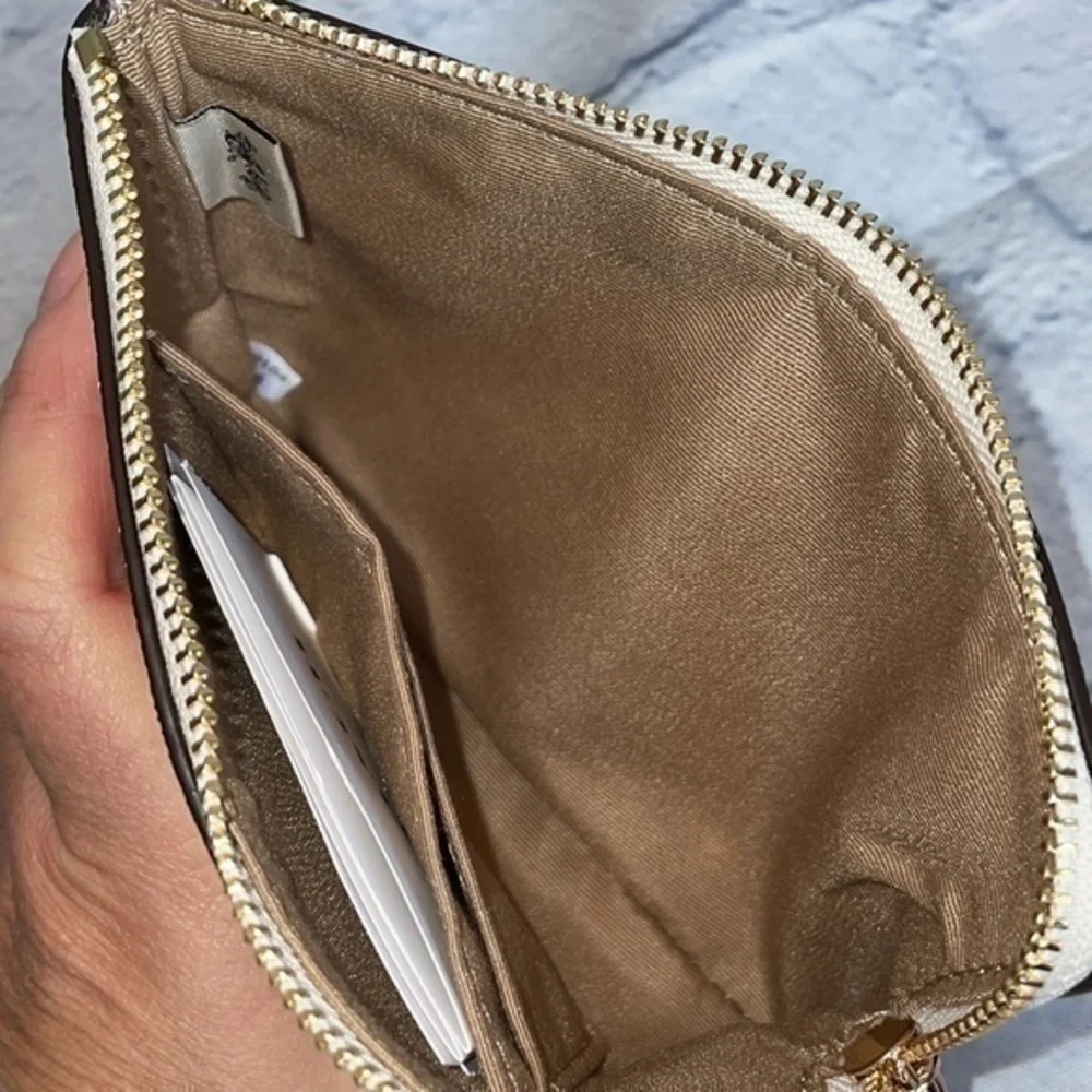 Coach Corner Zip Wristlet Ornament Print - Picture 6 of 6